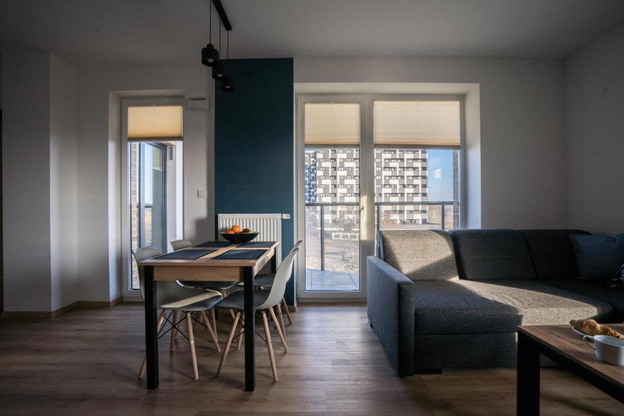 Bizapartments - Modern Flats With Parking วอร์ซอ ภายนอก รูปภาพ