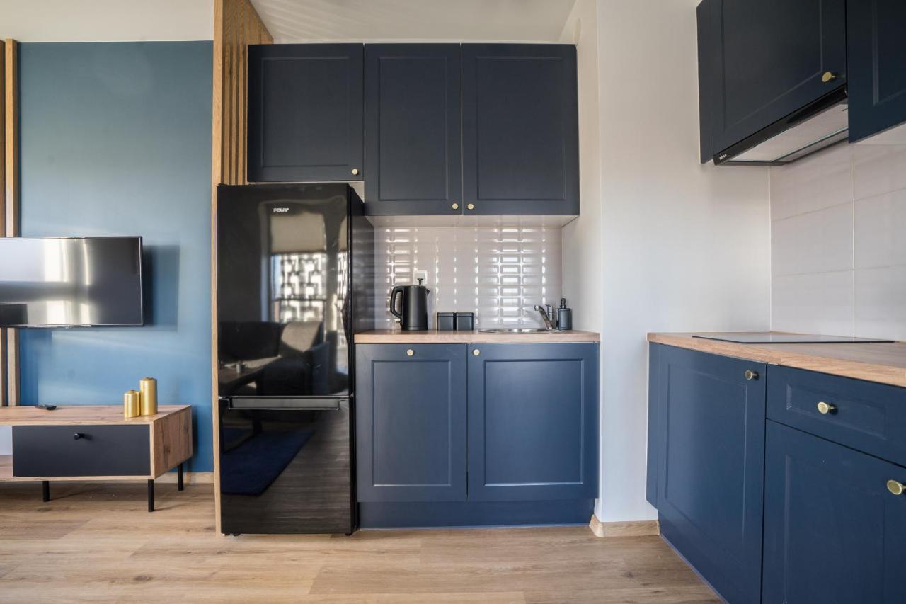 Bizapartments - Modern Flats With Parking วอร์ซอ ภายนอก รูปภาพ