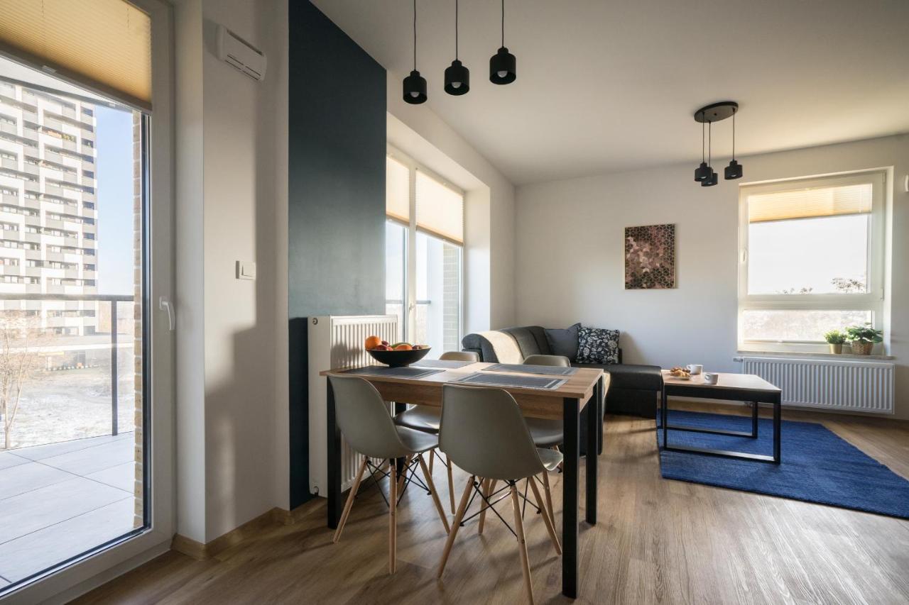 Bizapartments - Modern Flats With Parking วอร์ซอ ภายนอก รูปภาพ